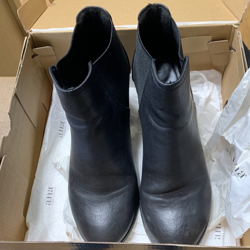 Women’s Booties